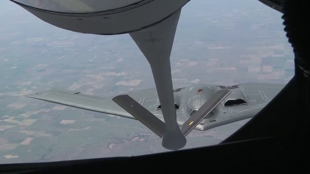 The Plane You Will See Flying Before the Apocalypse смотреть онлайн