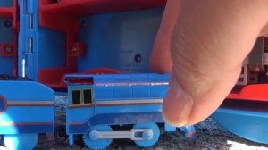 Большой чемодан Томас ☆ Томас и его друзья, Томика, машинки «Прятки»