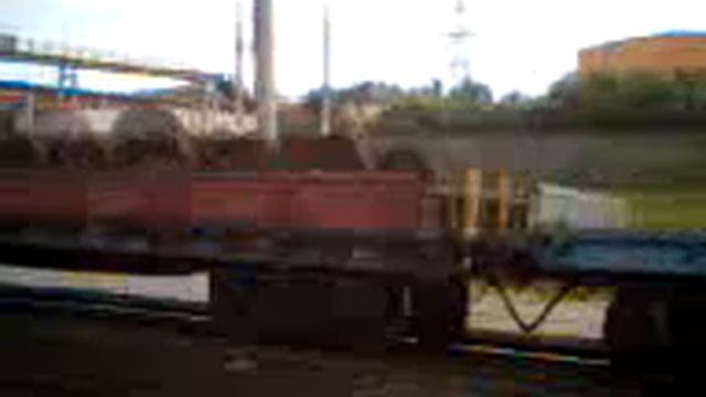 25.06.2011. (Колёсные пары, комбайн, 'БРДМ-2' и 'БМП-2'). 'ВЛ80С-1977/1988' с грузом. смотреть онлайн
