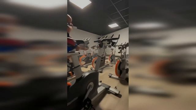 Оснащение крупнейшей в мире сети фитнес-клубов Planet Fitness, Франция