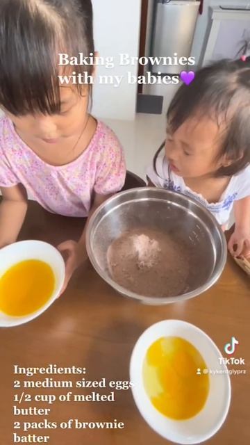 Baking Brownies with toddlers смотреть онлайн