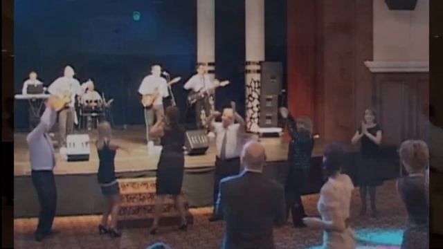 100 хитов оркестр кавер "Трава у дома" смотреть онлайн