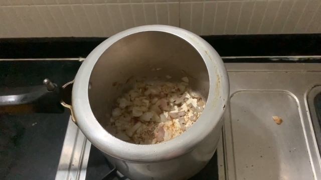 How to make White Chicken Pulao Recipe, Special Yakhni Pulao | Rimi Deka | easy cooker pulao at hom смотреть онлайн