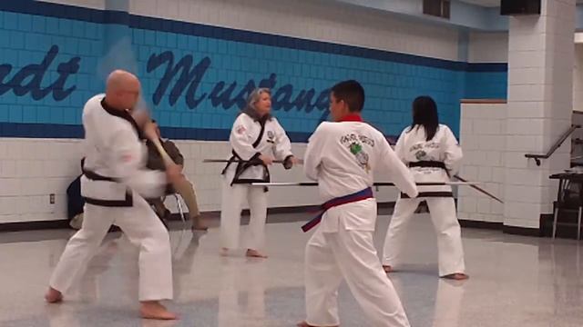 Staff One-Steps смотреть онлайн