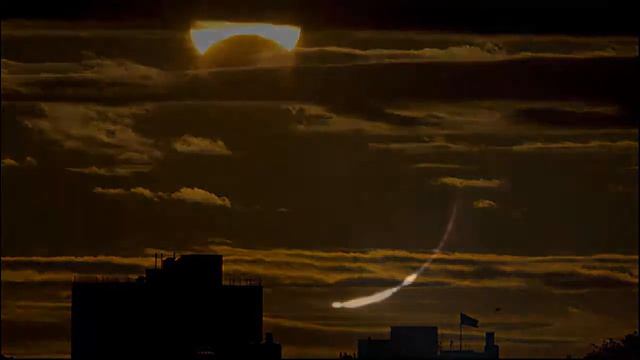 Rare Hybrid Solar Eclipse Photos - Sun dog, Phantom Sun смотреть онлайн