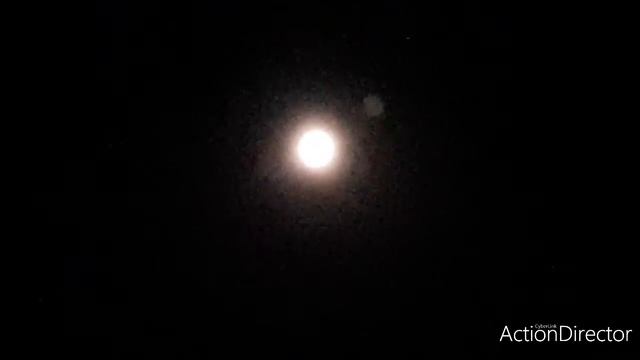 Here is some more of the Moon from last night. смотреть онлайн