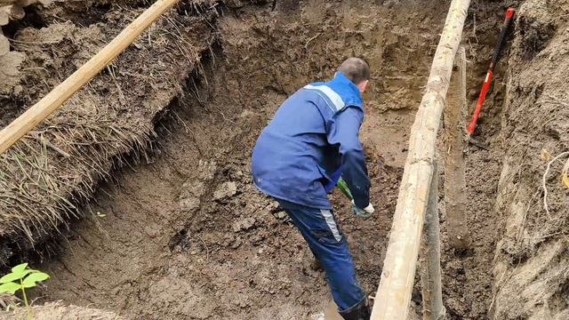 ТАЙНАЯ ЗЕМЛЯНКА #6 , ЗАКОНЧИЛ КОПАТЬ ЯМУ смотреть онлайн