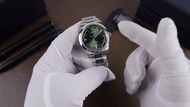 Longines Conquest - Do It All Swiss Watch Under $2000 смотреть онлайн