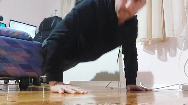 Day 84 of 365 days / 10 pushups challenge смотреть онлайн