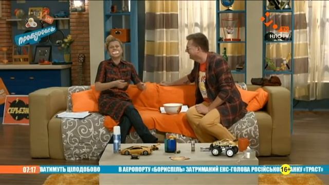 Даша Коломиец поучаствовала в Marshmallow Challenge | Пробуддись | НЛО TV смотреть онлайн