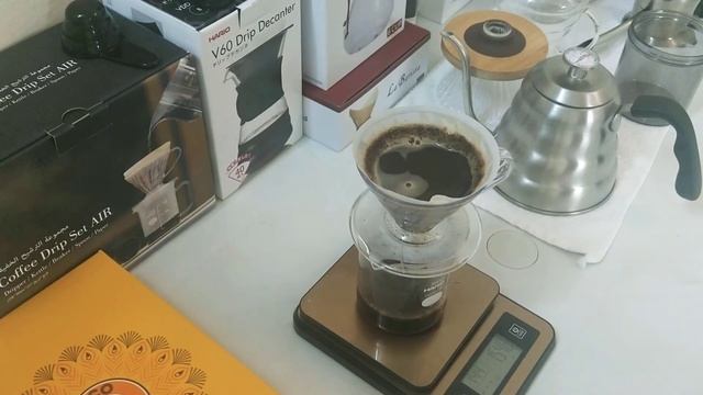 Hario Coffee Drip Set AIR-01 Brew2 #V60 #ElSalvadorPotros #theroastinghouseksa