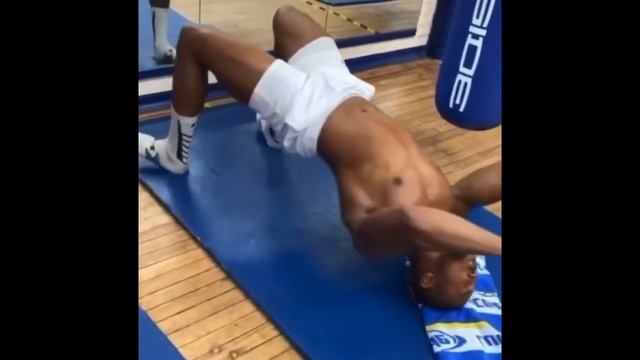 Anthony Joshua’s intense neck workout 👀💪🏾💪🏾 смотреть онлайн