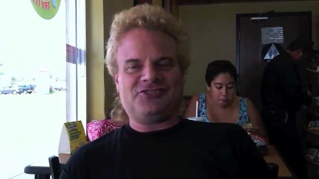 Fun on the set of Fat Planet with David Sterling смотреть онлайн