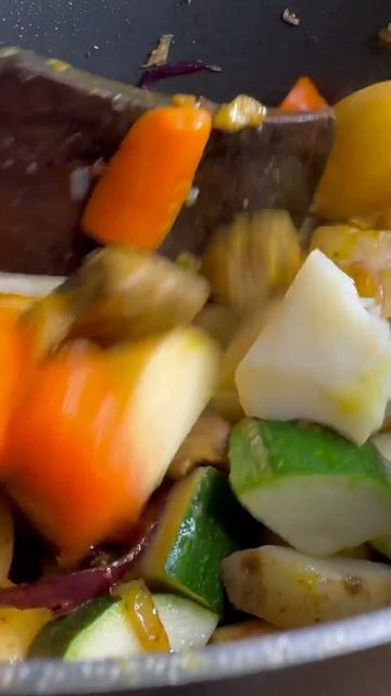 💁🏻♀️How to clean your fridge? Make a stew! #shorts смотреть онлайн