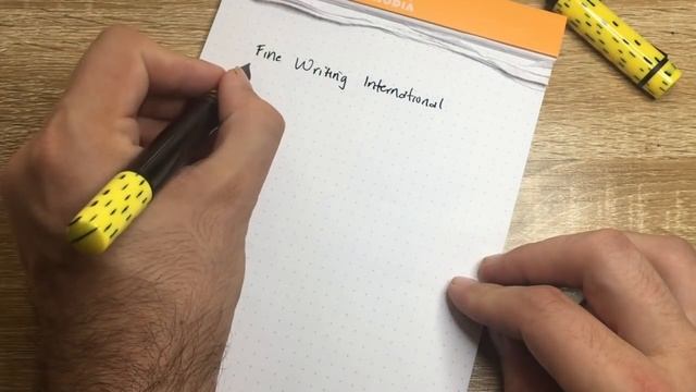 Fountain Pen Review: Fine Writing International - Planets 'Saturn' смотреть онлайн