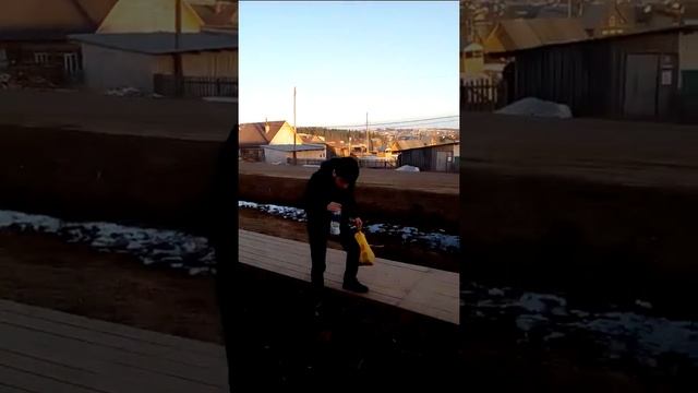 Когда он пьёт колу смотреть онлайн