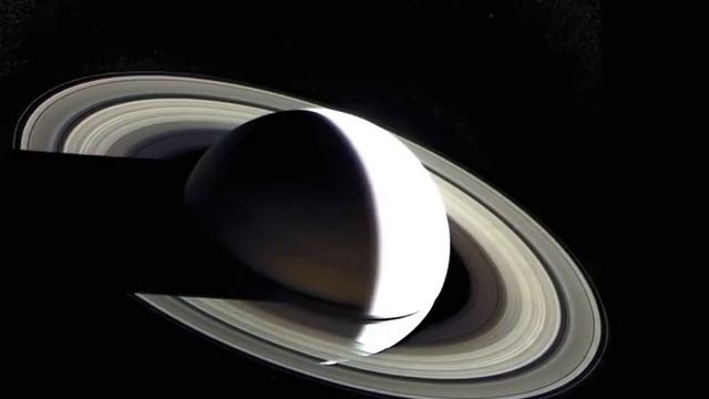 Эти редкие кадры получены аппаратом Voyager во время его пролета мимо Сатурна #shorts смотреть онлайн