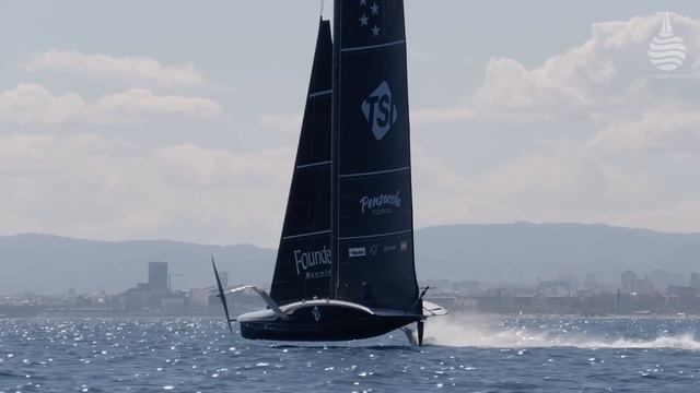 American Magic launches America's Cup boat Patriot смотреть онлайн