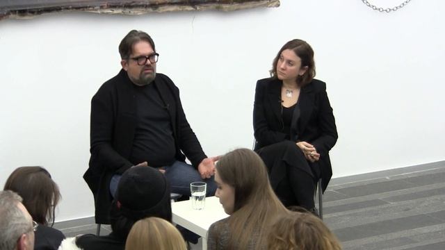 Костянтин Акінша з лекцією "Спогади комунара: мистецтво у сквоті" смотреть онлайн