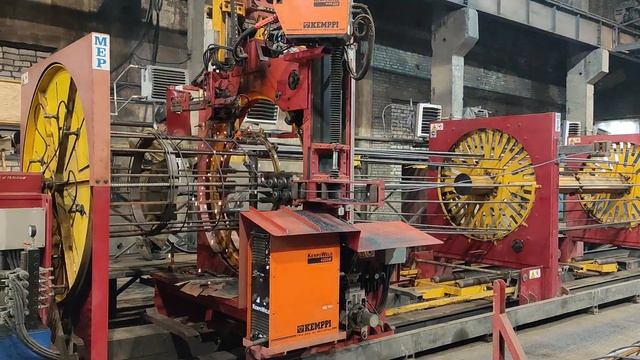 Работа станка для формирования арматурных каркасов свай смотреть онлайн