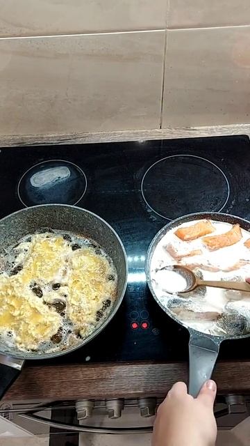 Готовка выходного дня. отбивные , рыбка в сливках и запеченые ребрышки. смотреть онлайн