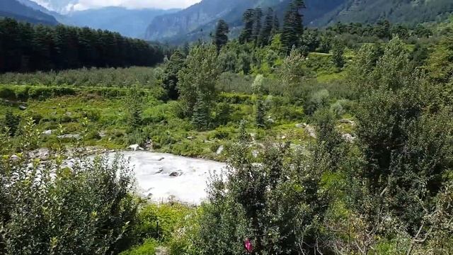 Manali Hotel Room Inside Cosmos Holiday смотреть онлайн