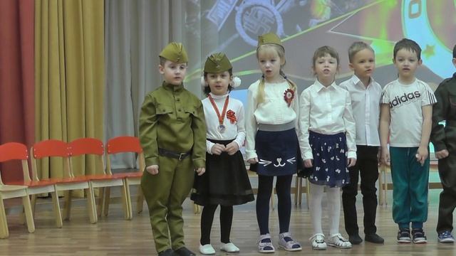 Дети поют песню "А Закаты Алые" к Дню Победы смотреть онлайн