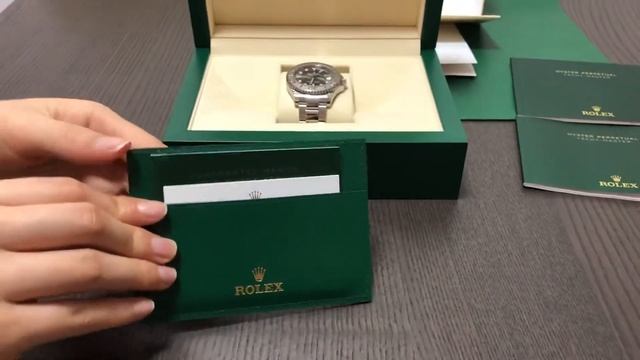 Rolex Yacht Master 37 Oystersteel and Platinum AD On Hand смотреть онлайн
