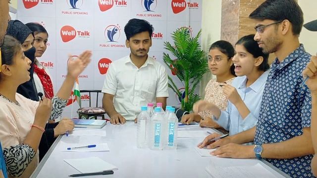 Debate on Western vs Indian culture | Panel Talks | Group Discussion | Spoken English class in Lko смотреть онлайн