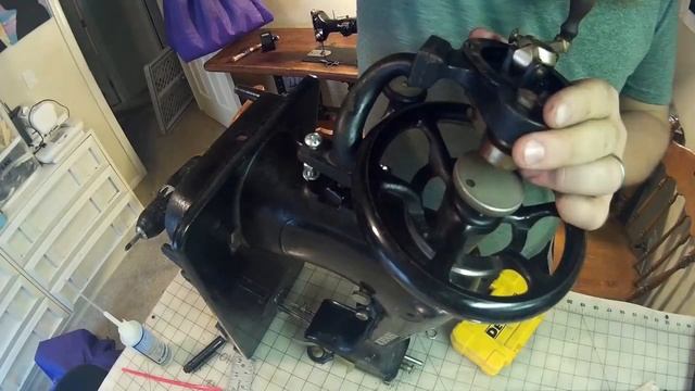 How to convert a Singer 32-1 into a hand crank смотреть онлайн
