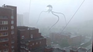 Tripod in Russia, Novosibirsk УЖАС! ЖИТЕЛЬ ИЗ НОВОСИБИРСКА ЗАПЕЧАТЛЕЛ ТРИПОД