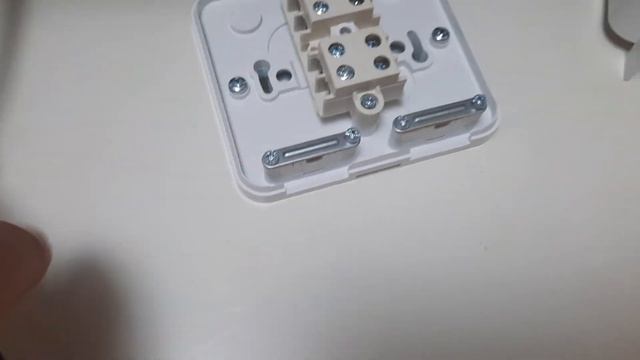 Подключение варочной панели к сети 220 через колодку на 380 с перемычкой. смотреть онлайн