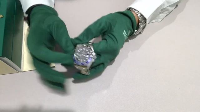 Rolex GMT Master II 116710BLNR ( Batman) Unboxing смотреть онлайн