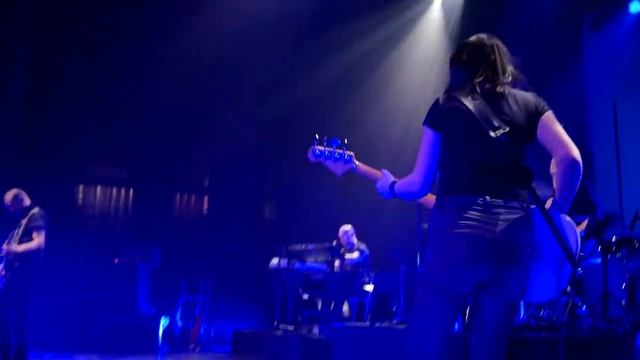 David Bowie "Life On Mars", performed by The Bowie Revisited Show смотреть онлайн