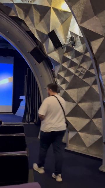 Павильон Космос на ВДНХ