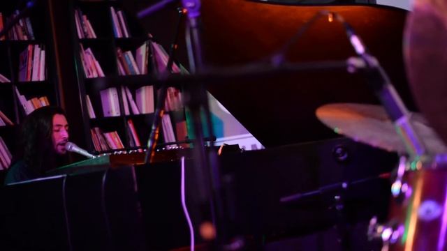 Gabriel Zucker & Attila Gyarfas - live at Lumen (excerpt 1) смотреть онлайн