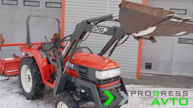 Купить японский минитрактор Kubota GT23 с куном и почвофрезой в комплекте смотреть онлайн