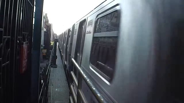 BMT Jamaica Line: Queens-bound R143 Z Express Train@Marcy Avenue смотреть онлайн