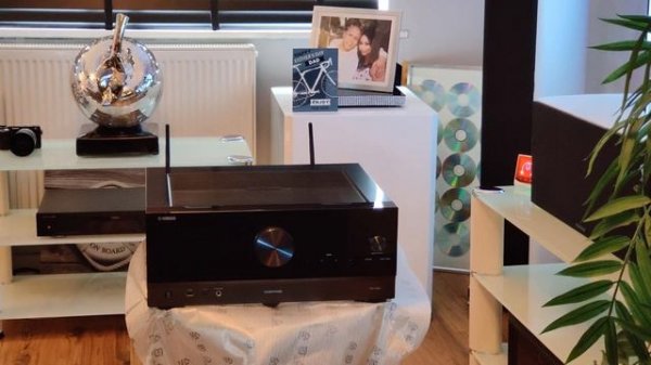 Yamaha RX-A6A quick UN-BOXING...