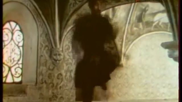 Шубарин Владимир танцует в фильме «Бенефис Савелия Крамарова» 1974 смотреть онлайн
