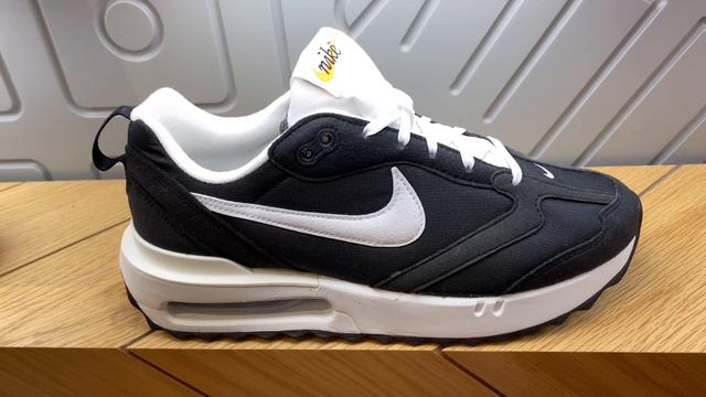 Nike Air Max Dawn (Black/White) - Style Code: DJ3624-001 смотреть онлайн