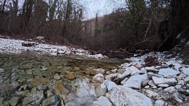 Relax Mount River 4k смотреть онлайн