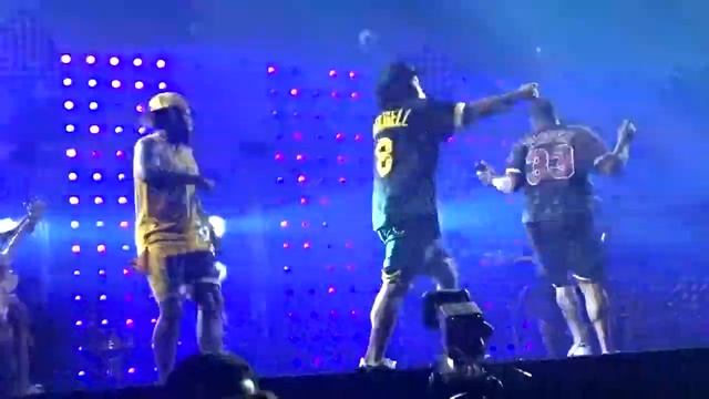 Bruno Mars 24K Magic Tour Concert Singapore 2018 - Finesse (Part 2) [FANCAM] смотреть онлайн