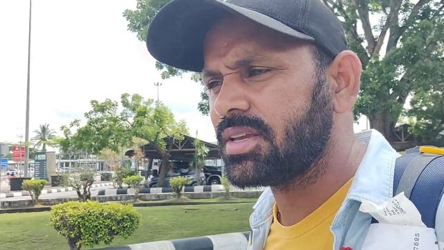 Thailand to Malaysia Border Crossing | Thailand to Malaysia Land Border Immigration | Om Choudhary смотреть онлайн