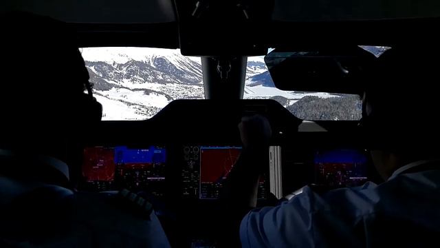 Final approach LSZS - Phenom 300 смотреть онлайн