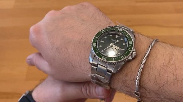 Seiko Prospex Solar SNE583P1 / Diver / FÜR SCHMALE HANDGELENKE /