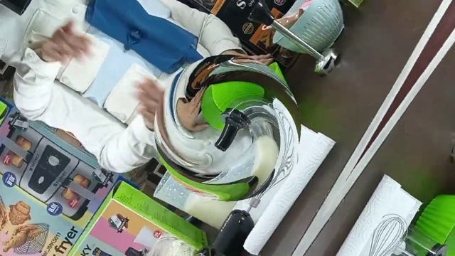 مجموعة الهاند بلندر من جاماكي 4×1 ، JMK 3010،مفاجأة العام الجديد смотреть онлайн
