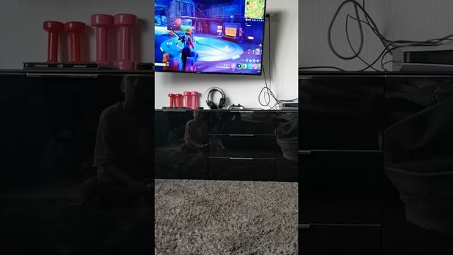 Играю в Фортнайт на новай PS5 в режим королевская битва одиночка смотреть онлайн