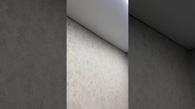 Как визуально отличается теневое примыкание профиля EvroLumfer и Evrokraab в установленном виде. смотреть онлайн