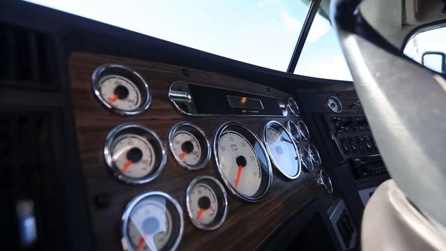 2013 FREIGHTLINER CC12264 - CORONADO | McCoy Freightliner смотреть онлайн